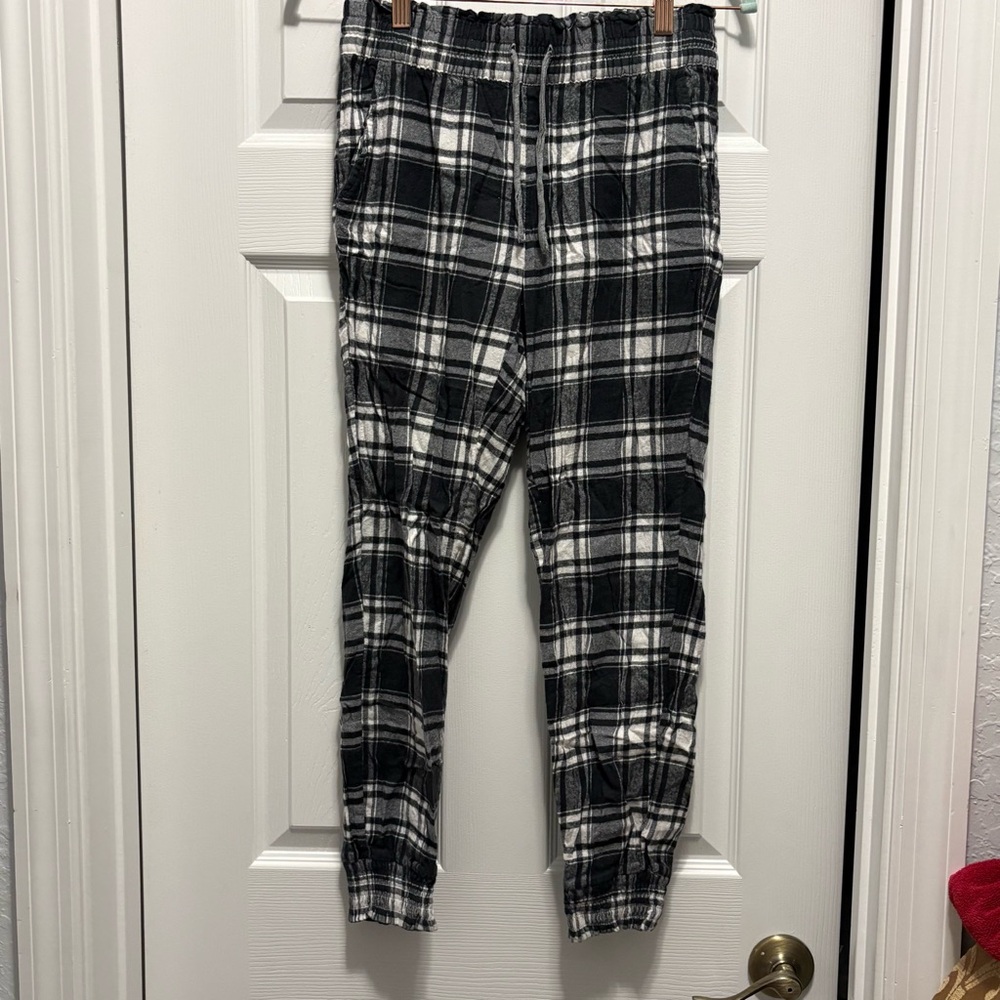 Aerie Black & White Plaid Jogger Pajama Pants – Size XS - Item 0083